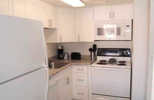 New Papago Parkway Apartment | 211 Fully Furnished 1BR Suite-Outdoor Pool!