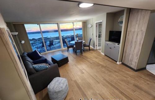 Daytona Beach Shores Apartment | 21st Floor Oceanfront Retreat 2bed 2bath Condo