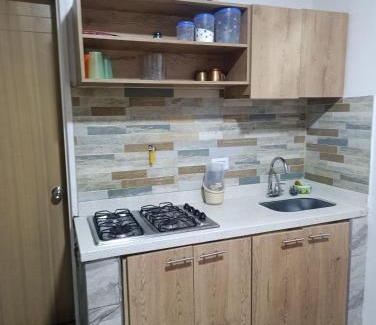 Suramericana Apartment | 22 LINDO y AMPLIO APARTAMENTO CON BALCON 3 HABIT eN LAURELES ESTADIO