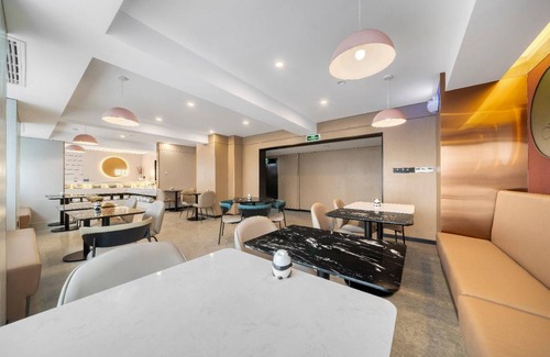 Chenghua Hotel | 22 m² Hotel ∙ 2 guests