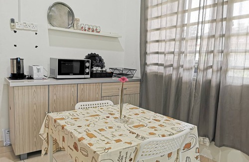 Bandar Sri Sendayan House | 22 Residency Homestay/Bungalow 4BR/Fully air conditioned