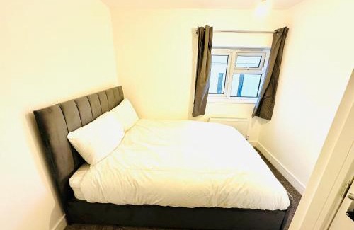 Tunstall House | 224 Newcastle Street