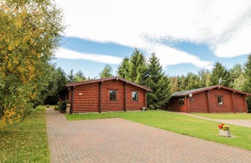 Morpeth House | 23 Lakeside Drive