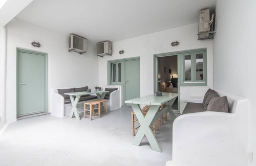 Imerovigli Bed & Breakfast | 23 m² Bed and breakfast ∙ 2 guests