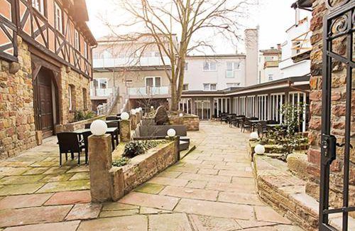 Neustadt an der Weinstrasse Hotel | 23 m² Hotel ∙ 3 guests