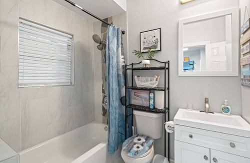 Cedar Crest Apartment | 2308 Britton Unit 1 · Sparkling Modern 1BR Beautiful Dallas