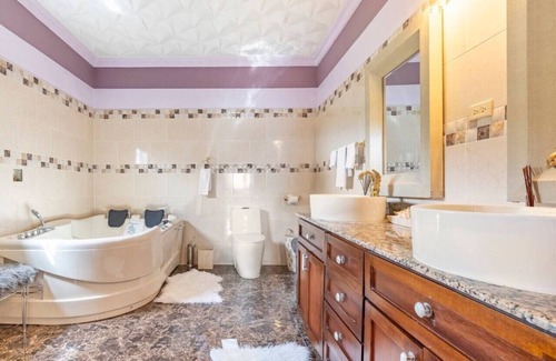 Whitehouse House | 233) 5BR Villa with Pool in Jamaica !