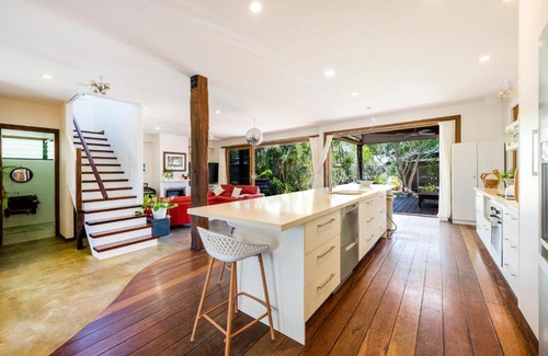 Yamba House | 24 Beach Street