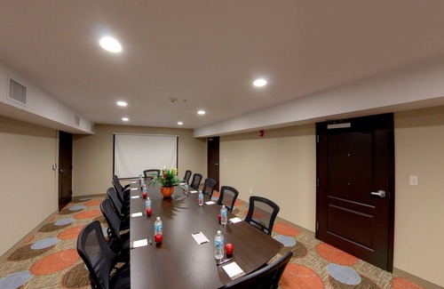 Bryant Pattengill East Condo | 24 Hour Business Center + Fitness Center | Short Drive to University of Michigan