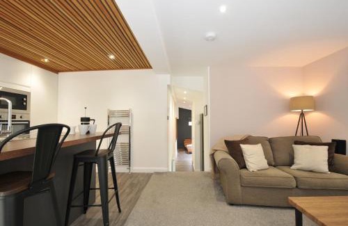 Dobwalls House | 24 Meadow Retreat