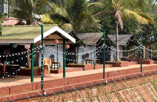 Dapoli Other | 249 m² Tent ∙ 2 guests