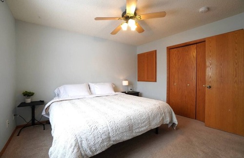 Shakopee House | 249) Perfect for larger groups!