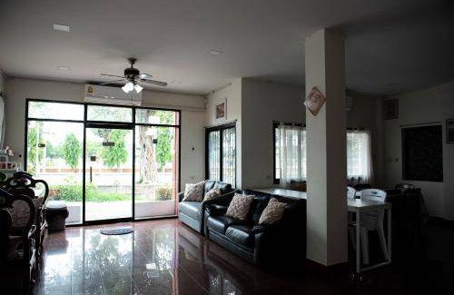 Tha Rap Hostel | 25 m² Hostel ∙ 3 guests