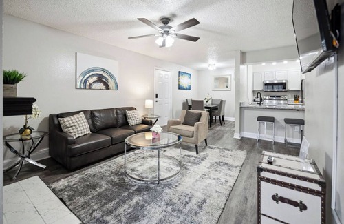 Irving Apartment | 25% OFF Upgraded 2BD - Pool - DFW South 183/161 - i015