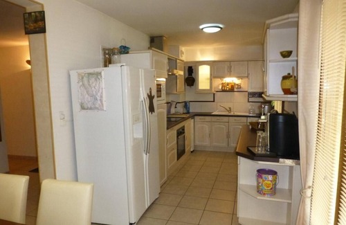 Brides-les-Bains Apartment | 250m from resort center, 1st floor, view forest, balcony, parking, tv, ski locker, 68m²