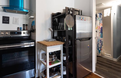South End Apartment | 252 Cozy Studio , Unit B2