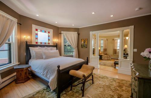 South End House | 254 South Union Street Guest House