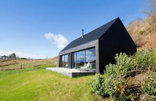 Breakish Apartment | 25a Camuscross