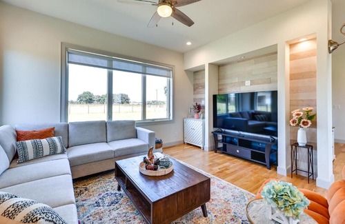 Weston House | 26-Acre Pilot Point Ranch Home with Pool and Mini Golf