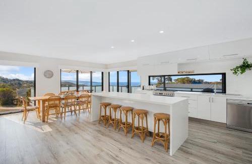 Tura Beach House | 26 The Dress Circle - Curated with love