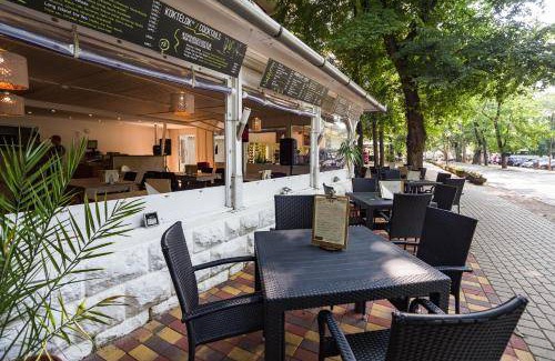 Siofok Aranypart Hotel | 27 m² Hotel ∙ 4 guests