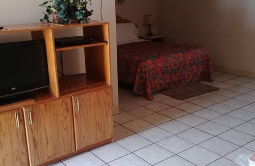 McLean House | 28 m² Motel ∙ 6 guests