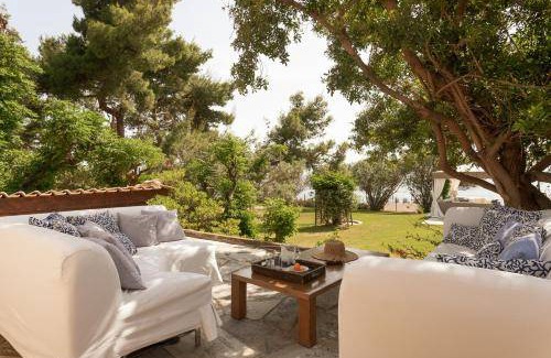 Melissopetra Villa | 291 m² Villa ∙ 6 bedrooms ∙ 12 guests