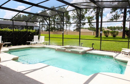 Calabay Parc Villa | 2950 Sq Ft Executive Villa ,28ft Pool with Spa, free WiFi 11 Miles to Disney