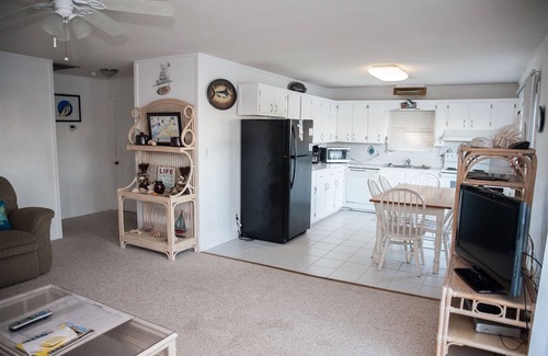 Hatteras Cottage | 2B/1BA Upstairs - 1B/1BA Downstairs - Cottage - Canafront - No Pets/No Smoking