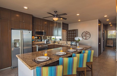 Romantic Zone Condo | 2B2B Ocean View Luxury Condo in the Romantic Zone-S504