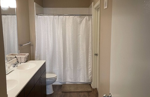 Fort Worth Cultural District Apartment | 2Bd 2Ba Near Downtown Stay