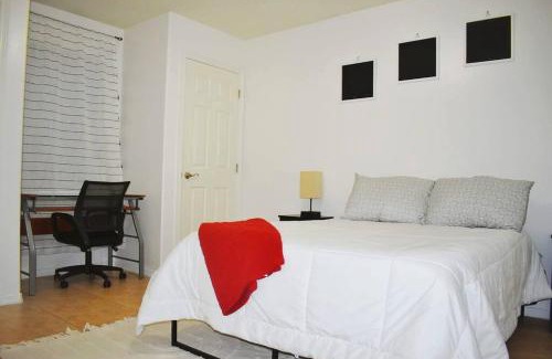Edinburg Apartment | 2BD 2BT Apt near University