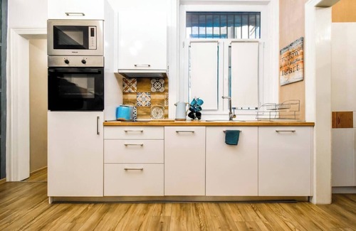 Sofia City Center Apartment | 2BDR | Heart of Sofia | AC | Fully Equipped