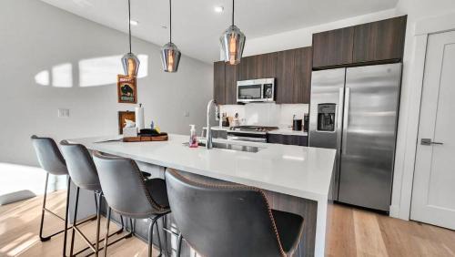 Silverthorne House | 2BDR New Build Minutes to Dillon Reservoir