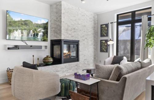 Silverthorne House | 2BDR New Build Minutes to Dillon Reservoir