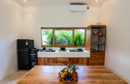Jimbaran Villa | 2Bedrooms Bright&Modern Villa near Balangan Beach!