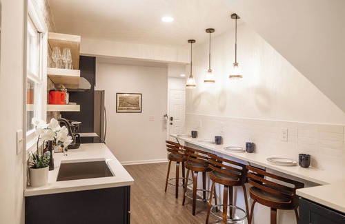 Hendersonville House | 2BR 2BA Guest Suite with Sundeck and Firepit. Minutes to Downtown