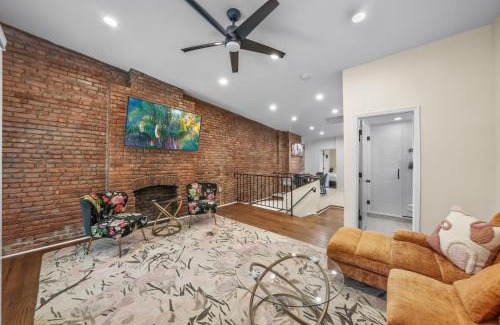 Hoboken Apartment | 2BR,2Bath, 4Beds, Sleeps 6, 10 Min to NYC, 10 Min to Path