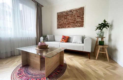 Harbiye Apartment | 2BR and 2bath balcony apt in heart of isatanbul #3