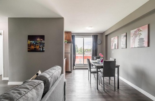 Rosedale Apartment | 2BR Apartment with Netflix - Near DT Hamilton