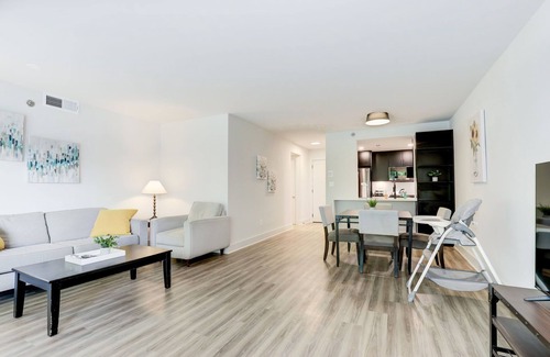 Radnor - Fort Myer Heights Apartment | 2BR Apartment with Spacious Layout