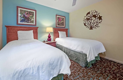 Kihei Condo | 2BR Apt near Kam 1 Beach, Pool, Hot Tub, Gym