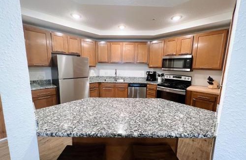 Grandville Apartment | 2BR Balcony Suite with Parking at The Grand Castle
