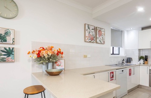 Parramatta Apartment | 2BR Central Parramatta Apt With Balcony & Parking