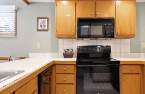 Shawnee On Delaware Condo | 2br Condo Family Fun in Picturesque Poconos!
