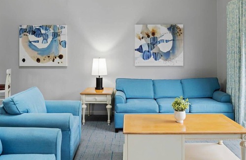 Jamestown Condo | 2br Condo Tranquil Retreat on Conanicut Island