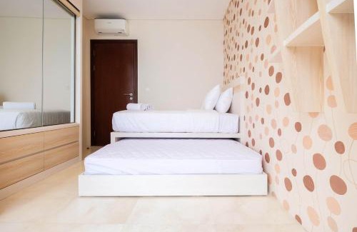 Mampang Prapatan Apartment | 2BR Cozy and Modern L'Avenue Apartment By Travelio