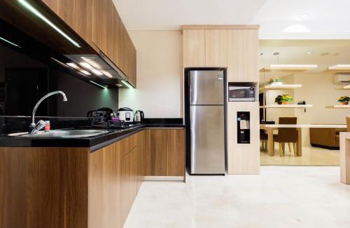 Mampang Prapatan Apartment | 2BR Cozy and Modern L'Avenue Apartment By Travelio