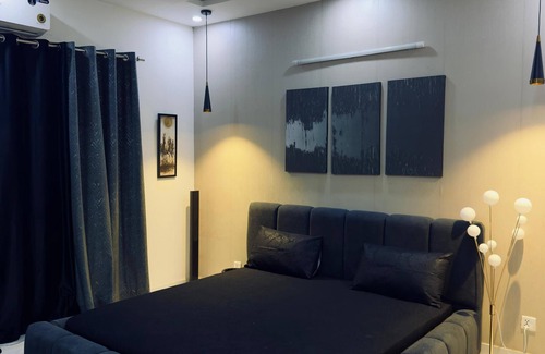 Lahore House | 2BR Cozy Nest <Secure & Luxury