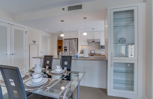 Chinatown Apartment | 2BR Furnished Apt. near Washington Monument